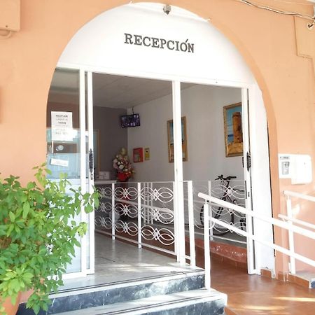 Отель Nuestra Senora Del Rosario Чиклана-де-ла-Фронтера Экстерьер фото